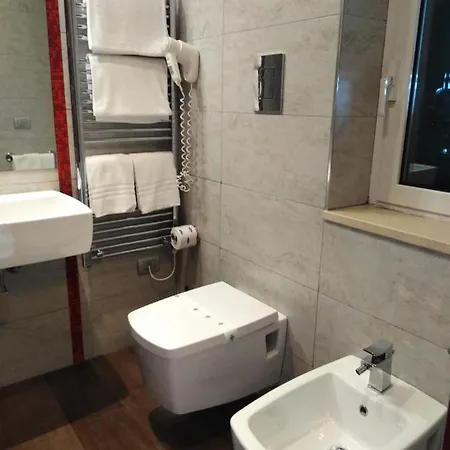 Lafayette Hotel