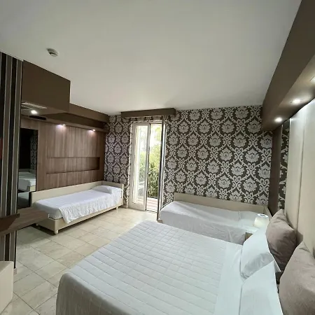 Lafayette 4*
