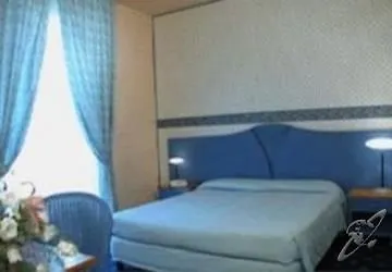 Lafayette Hotel