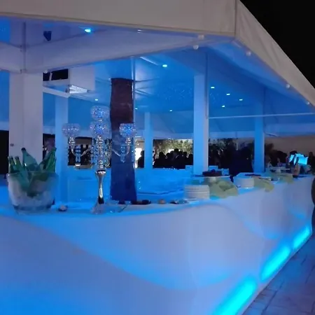 Lafayette Hotel 4*